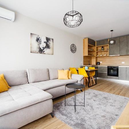 Gorgeous Home At Prima Universitatii أرادايا المظهر الخارجي الصورة